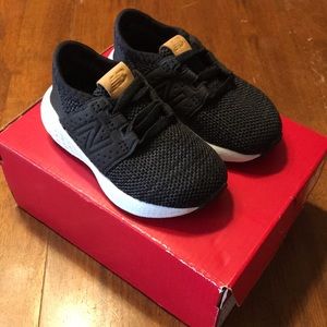 New Balance unisex-child Cruz V2 Fresh Foam Shoe 4